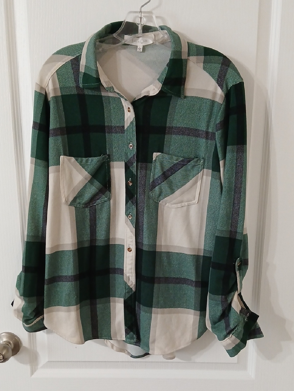 Eden & Olivia Green and Cream Plaid Button-Down Shirt